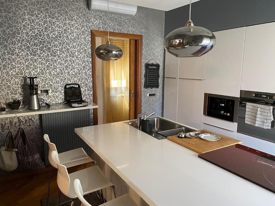 Luxury Penthouse In The Place Of *